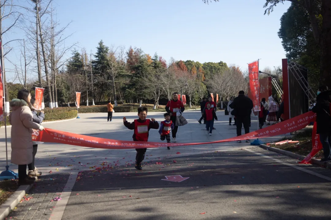 回望2024 启航2025 | ga黄金甲股份2025年度战略年会顺利召开